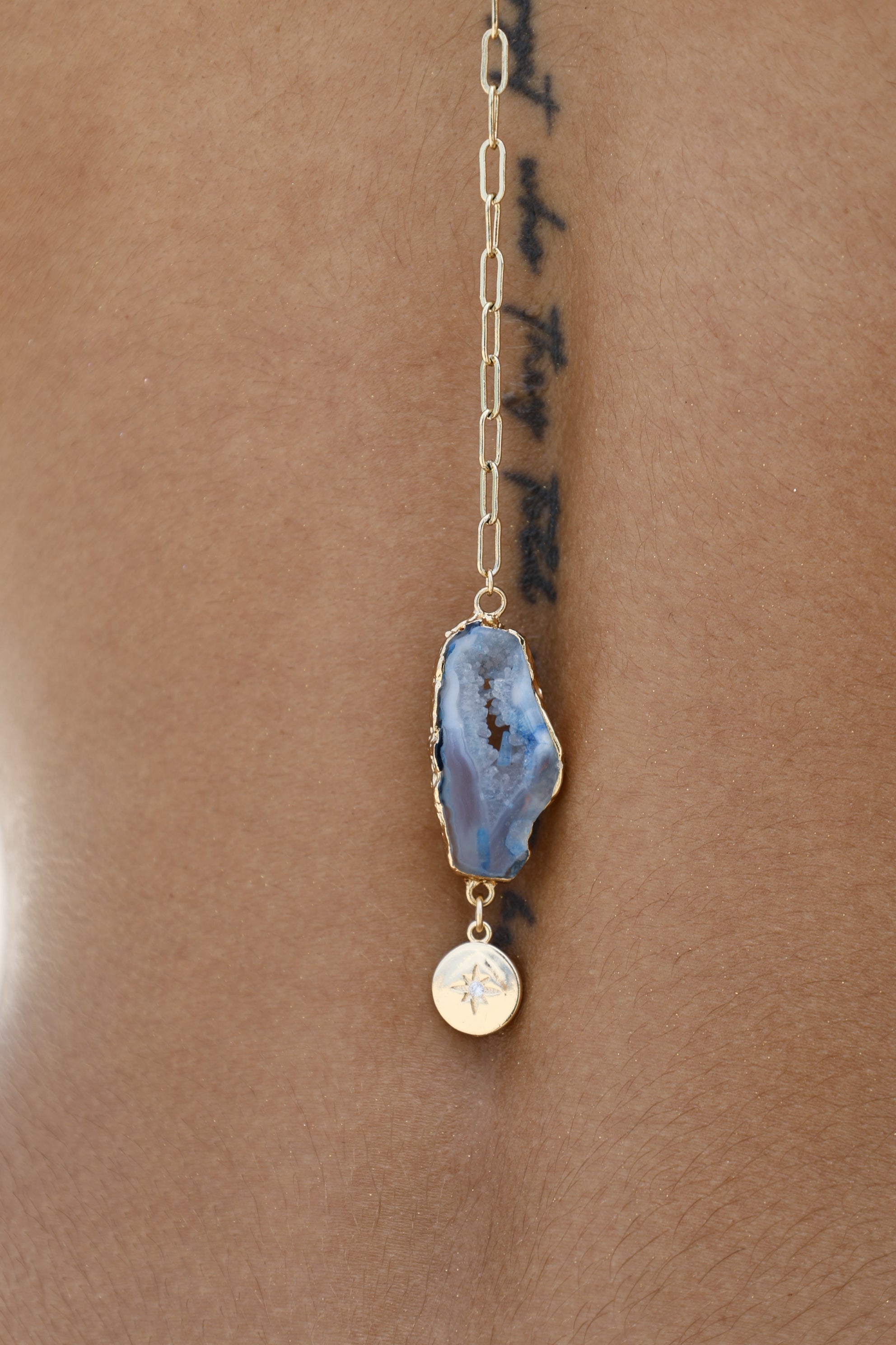 Aqua Quartz Spinal Chain